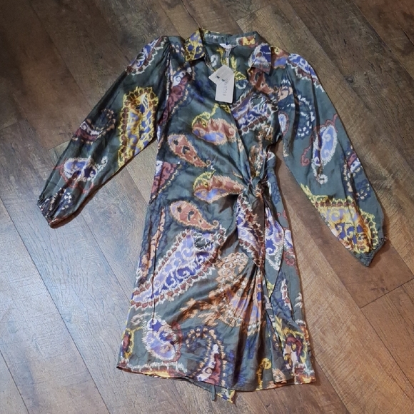 ESQUALO Dresses & Skirts - Esqualo Paisley Wrap Dress